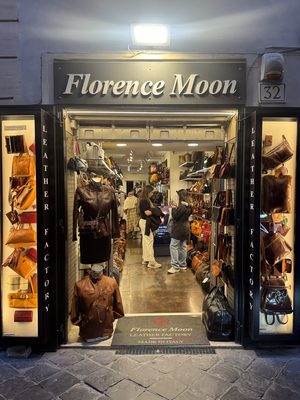 Florence Moon — Via del Governo Vecchio, 32 — Esterno